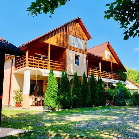 Янтарная Форель Bushtyno Dış mekan fotoğraf